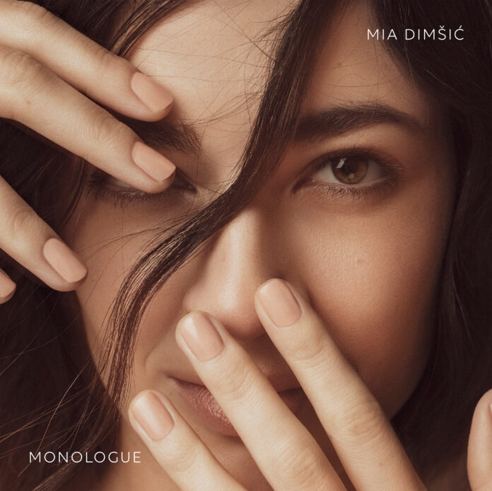 Mia Dimšić - Monologue